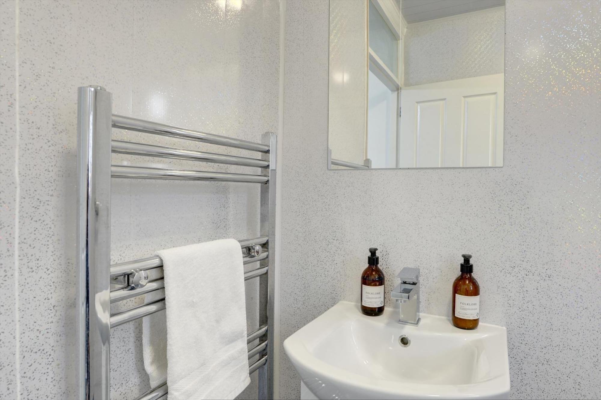Stunning And Lovely 3 Bed House - Catch 22 Ковентрі Екстер'єр фото
